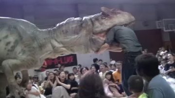 impresionante-dinosaurio-robotico-cibercartel-video